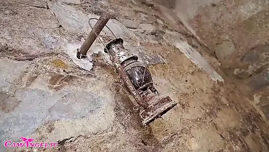 Kelinci teror jarang datang sendirian.