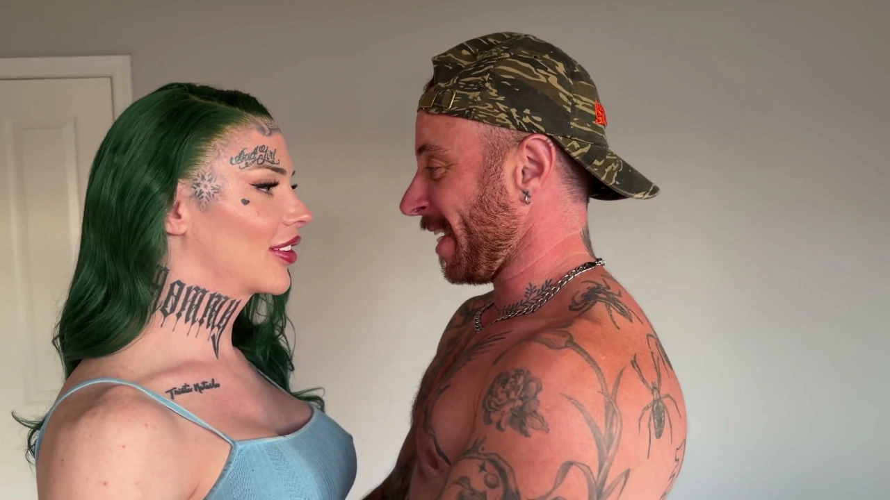 Hung tgirl alternatif trans adamı doğuruyor