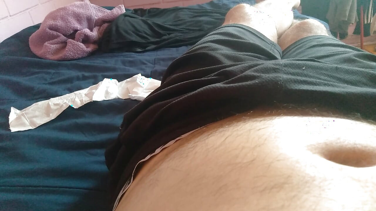 Jovem quer te dar um boquete com seu pênis gordo