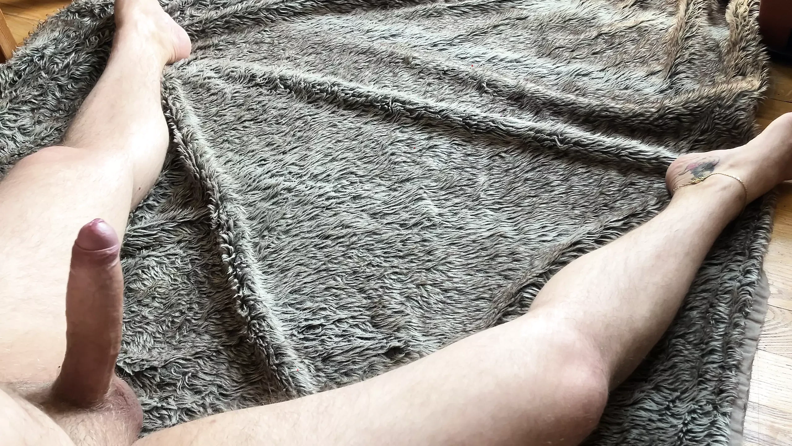 Man onanerar och stönar på en trevlig vårdag - Enormt spermasprut - Porr för kvinnor - ASMR