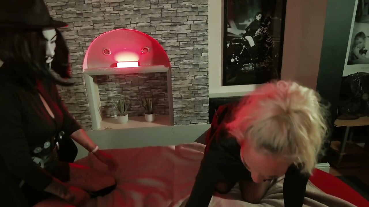 V para vagina xxx parodia