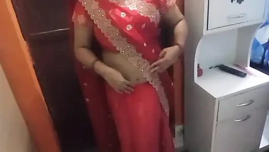 Kakak ipar india yang cantik lagi mesra-mesraan