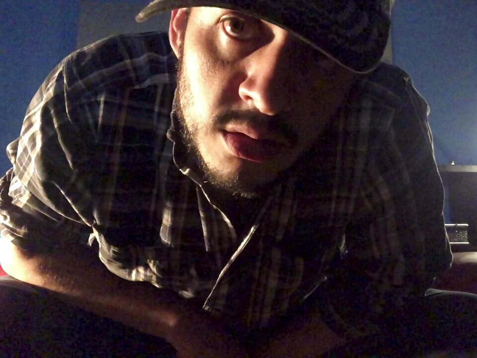 Hot latin blue collar en veldig verbal meksikaner og hans musky forhud og ladet sædhull.