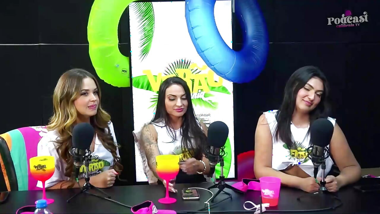 Pagode Da Ofensa - Ep. Summer California: Agnes, Clara Wellen and Monique Bertolini