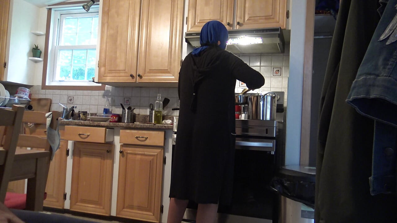 My Best Freinds Wife Almost Caught Me Masturbating !!!