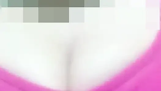 mamta bhabi ne chut main ungli kar ke chut se pani nekali