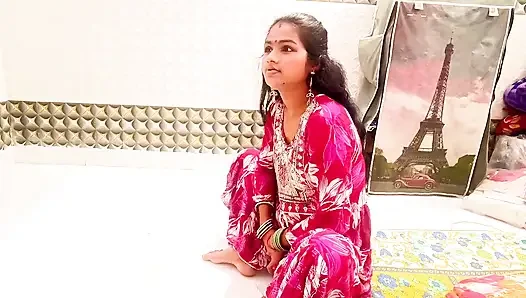 Gadis hot india dengan gaun tradisional lagi asik nyepong kontol dan dientot dari belakang