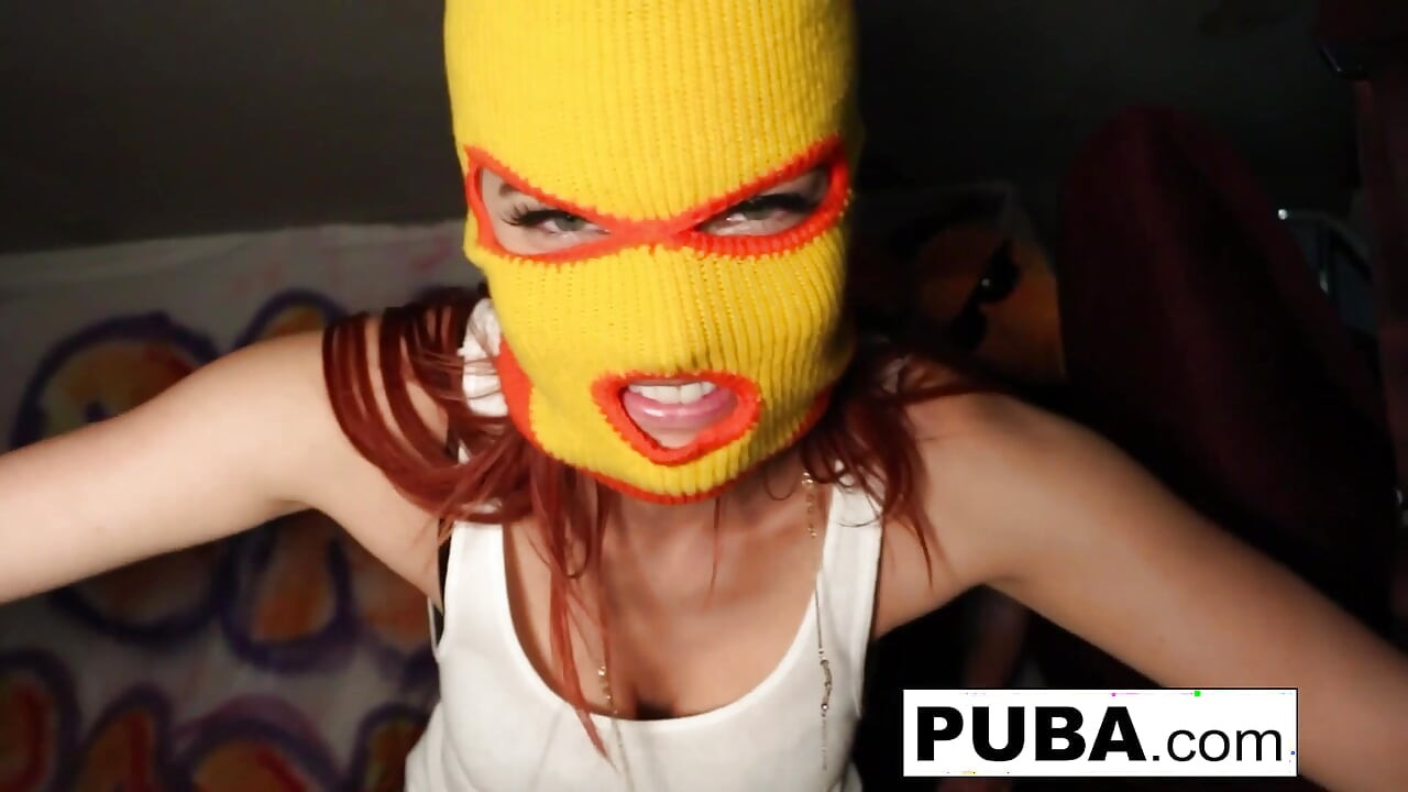 Jayden Cole kidnapuje Leju Falkona i krši joj šupak