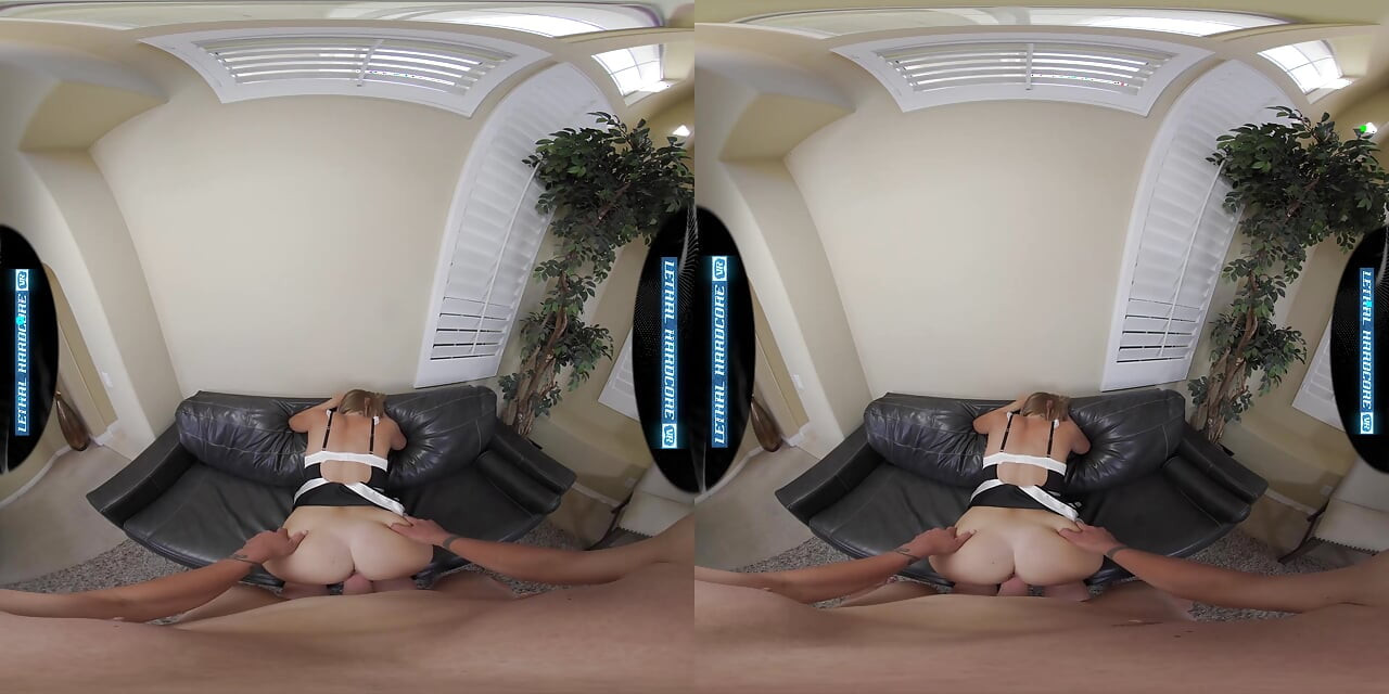 LETAL HARDCORE VR - empregada peituda ADORÁVEL LO abre as pernas para você