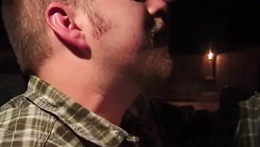 Wilde Taxifahrt: Blonde Schönheit in Ekstase