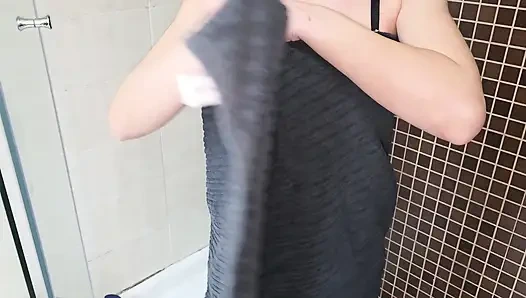 После душа жене снова пришлось принять душ