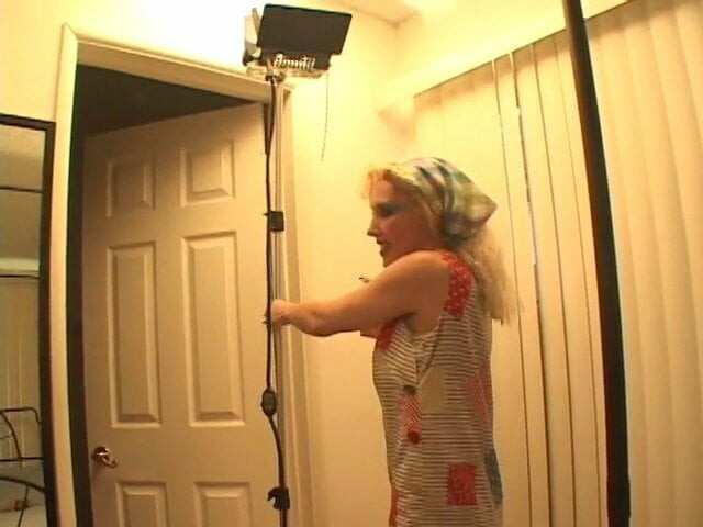 Nasty blonde mature hotties carpet munching and rimming