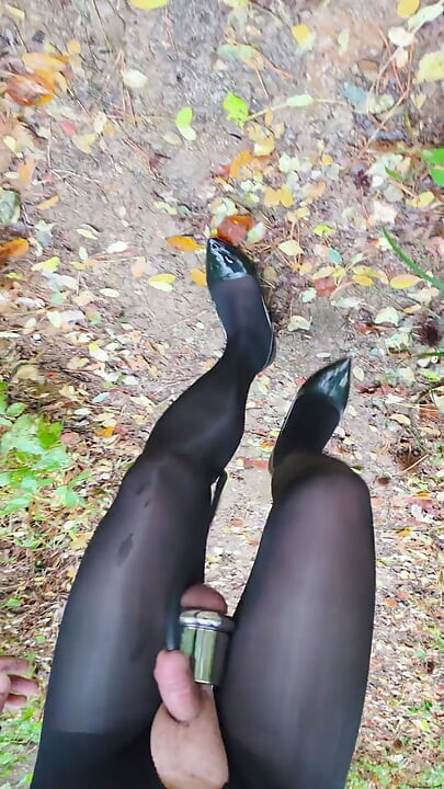 PANTYHOSE FLASHING