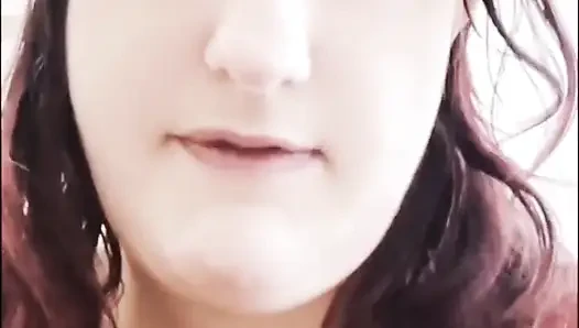 İri güzel kadın halka açık banyoda osuruk derlemesi 75 yüksek sesle duraklama bella blasts