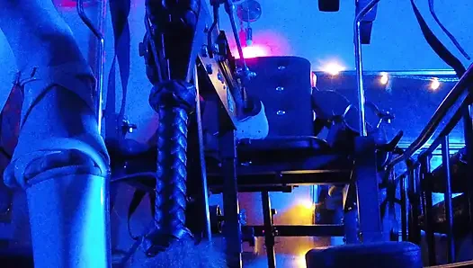 Tanrıça eva lateks domina kadın egemenliği solo fetiş oyuncakları bdsm topuklu ayakkabılar pvc büyük götlü orta yaşlı seksi kadın