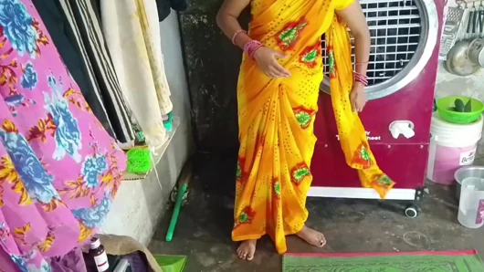 Kakak ipar toket besar pantat besar disetubuhi gaya anjing dalam cowgirl menunggangi audio hindi