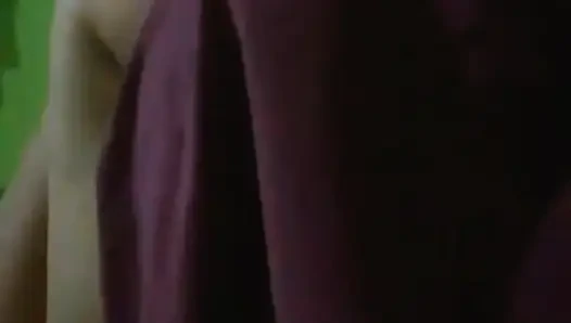 Üvey erkek kardeş tekrar oynamak istiyor