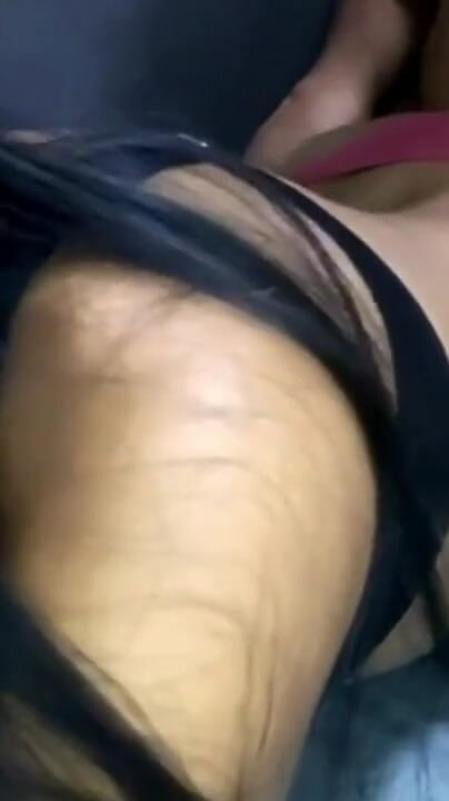 How delicious this woman jimes while she is penetrated on all fours and likes to clean her penis after having expressed the milk | Clip 1