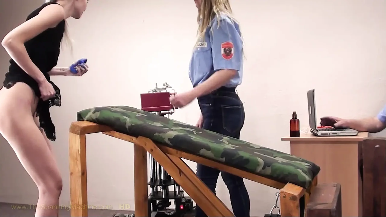 Sissi 8 Spanking Machine - Ass Whipping (45165)