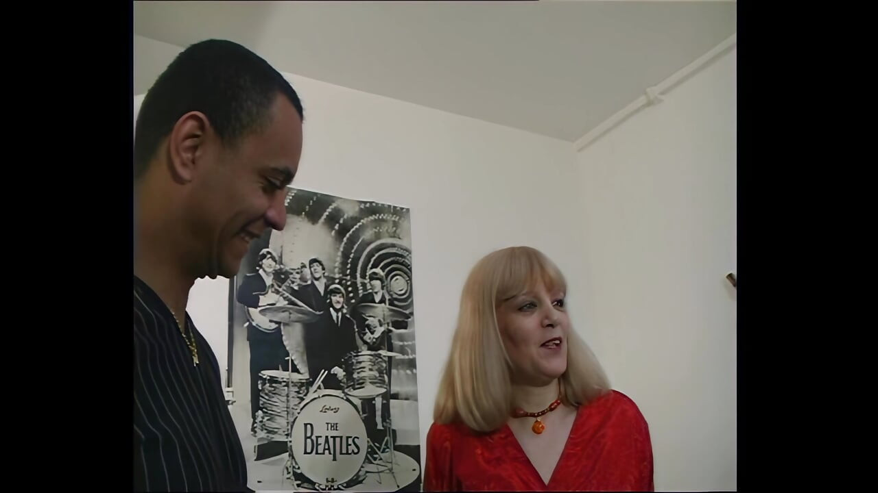 ¡A las mujeres francesas les gusta la gran polla negra! - Vol. 01