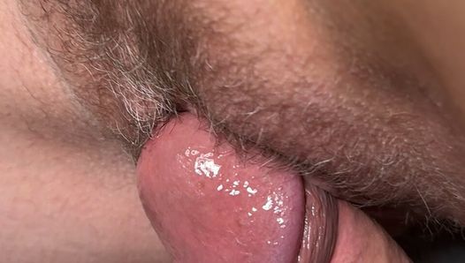 Tight hairy pussy take big cock’s cumshot