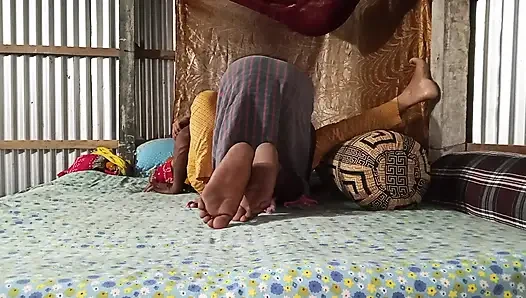 Stief-desi-tante mit dorf sexy zum ersten mal