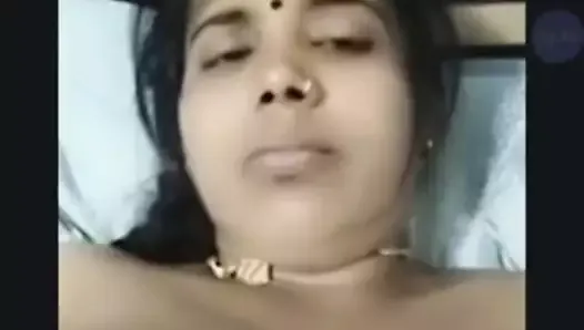 Дези настоящая деревенская жена Сунита кормит грудью мужа 2