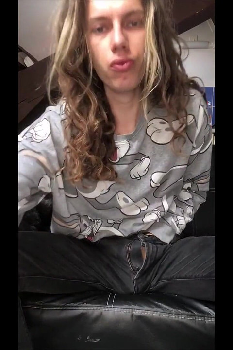French Femboy Comes Back From College and Can't Wait to Jerk off and Cum