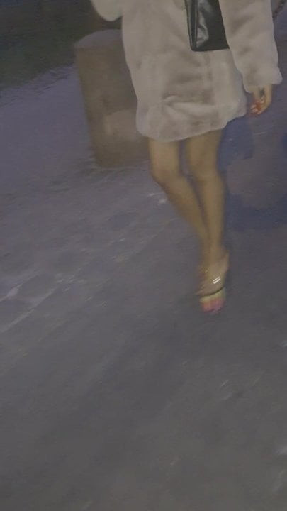 MY WIFE running with platforms