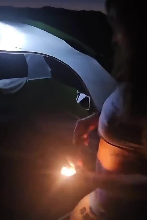 科茨先生和营地顾问（Simone Steele）