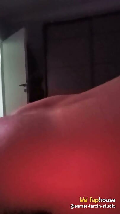 Ele me durou na minha cama