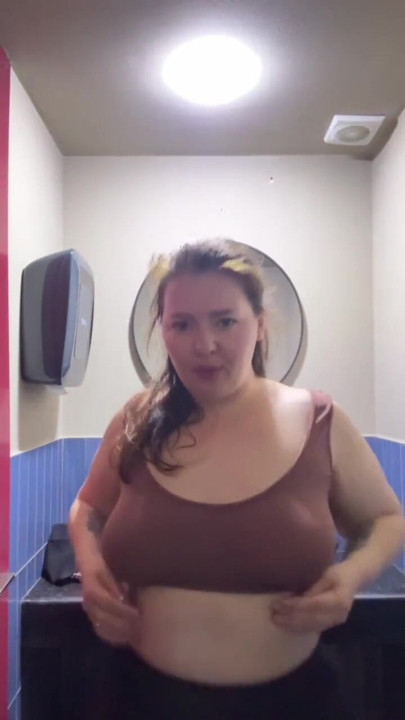 pawg public bathroom masturbation | Clip 2