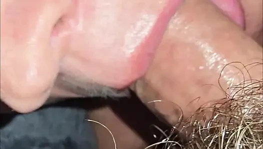 Моя милая жена попросила меня кончить в ее рот