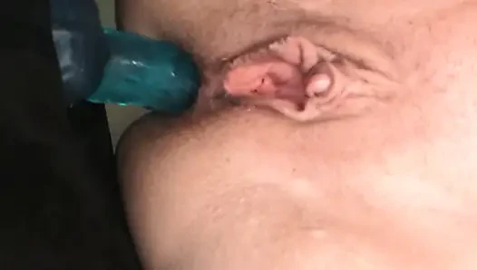 Anal mit neuem Kissen MILF GILF solo selbstgedrehte milf heiß aus nächster nähe