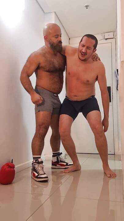Naughtybearbr - Heavyweight Body Shot Challenge