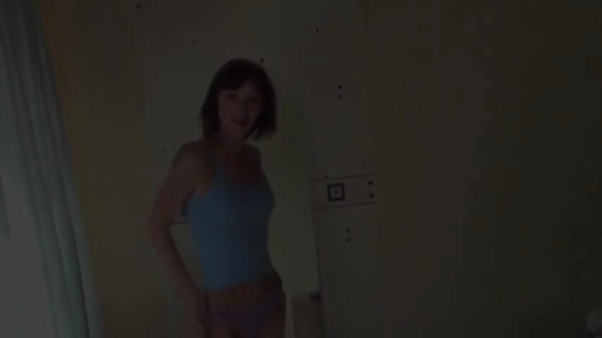 Roemie T - Striptease Cu Lenjerie Sexy