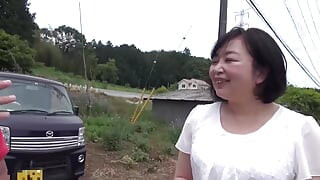In Love With My Aunt: 12 Mature Women Excited And Nervous When Picked-Up 2
