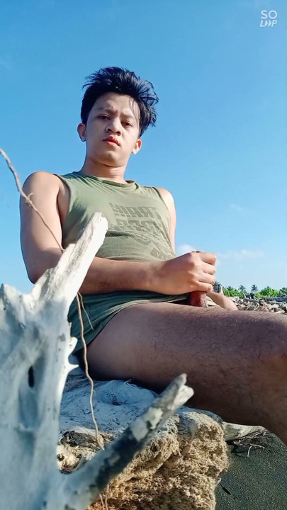 Asia Twink Beach Cum Adventure | Clip 1