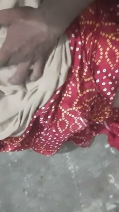 Sister-in-law is fingering her pussy by applying mehndi and making her pussy ready for sex by licking romantic big breasts with my hands | Clip 1