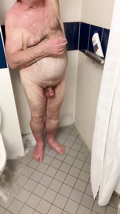 In the Shower with Coach Karl 6765