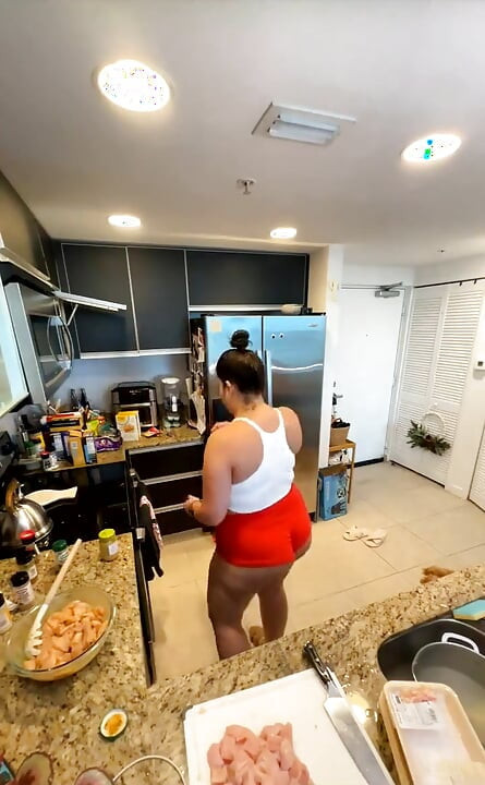 Live Stream with Dani Valentina