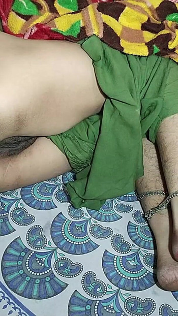 Nevlastní otec má sex se svou nevlastní dcerou desi sexy video, sexy mms video, sex video, první sex | Klipy 1