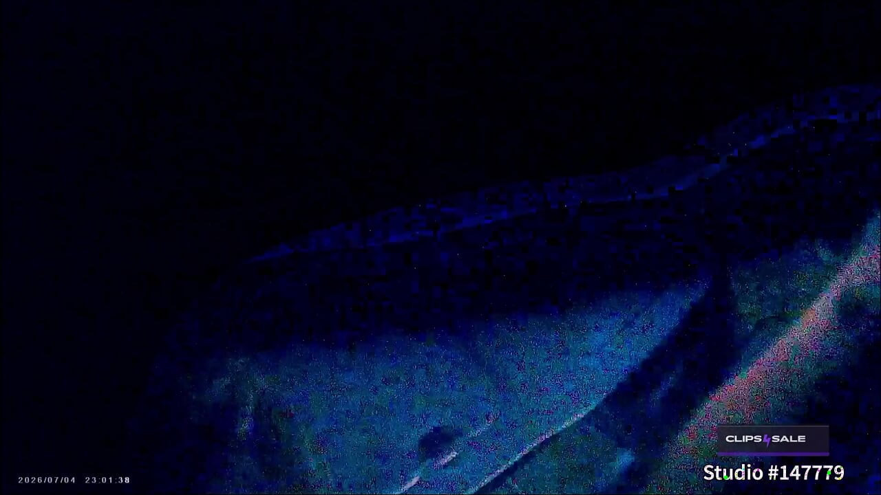 Criolla grandota que de noche en sesiones de adoración del pie del coche