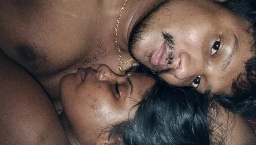 Indian big boobs kiss ass