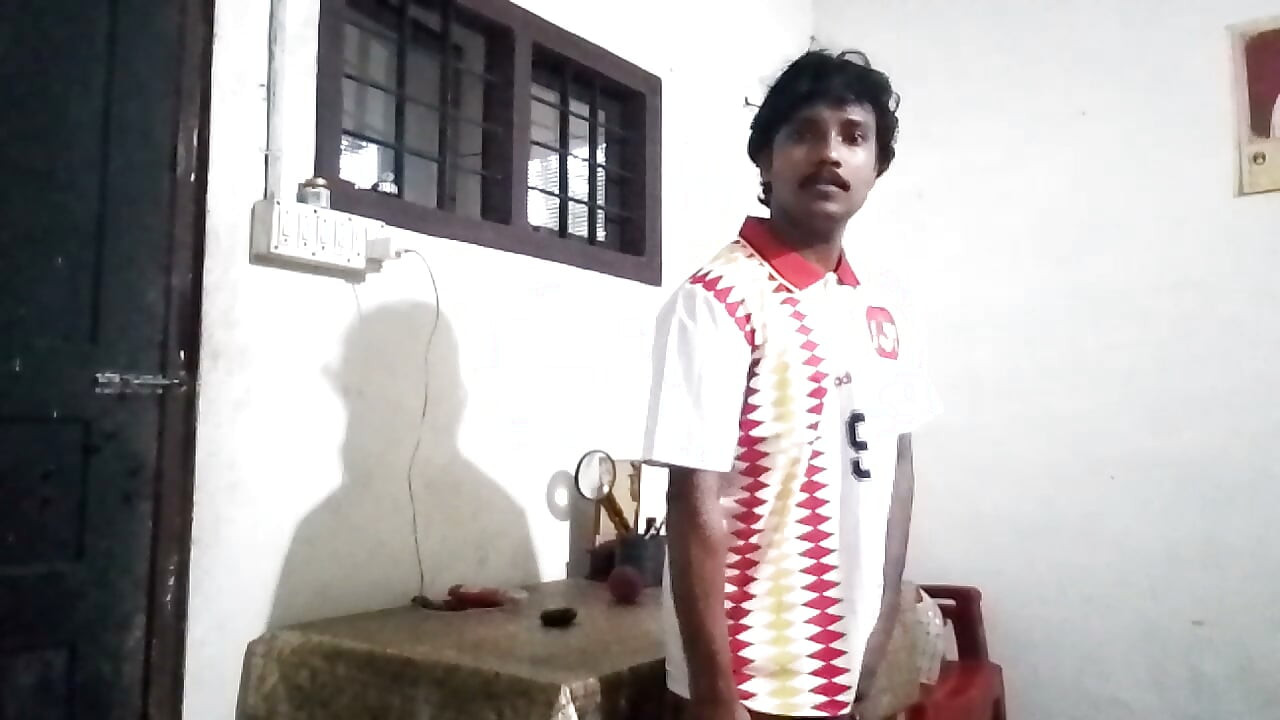 कॉलेज स्टूडेंट की हॉस्टल में मस्तUrbation