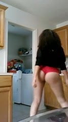 Ripe booty Twerking