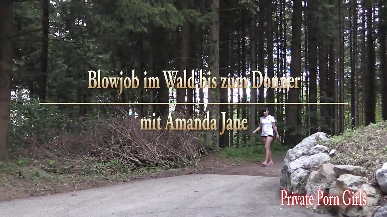 Ulkona suihinotto metsässä ukkosta asti Amanda Janen kanssa