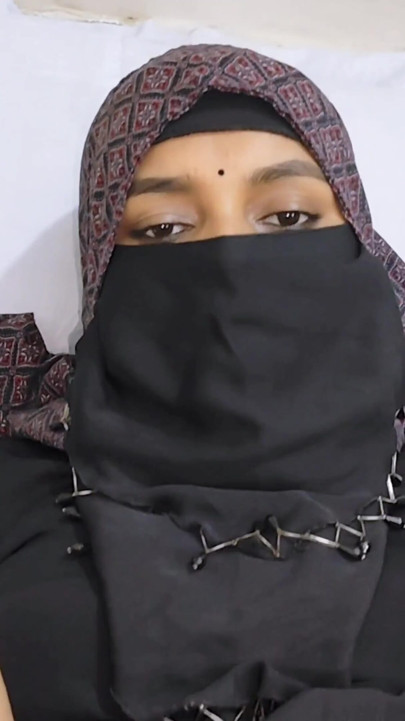 indian Bangla Muslim Hijabi Anty Hardly  Fucking video. ( Full Bangla Voice) | Clip 2