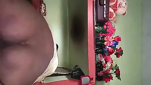 Секс в позе индийской сводной сестры и коровы