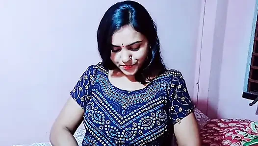 Cewek ini mengoda dan selingkuh dari suaminya waktu lagi liburan sama pria asing, tapi dia cantik banget